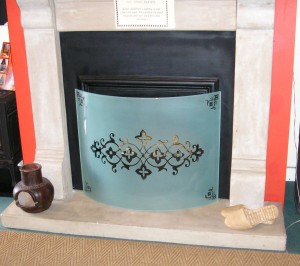 bent-glass-firescreen